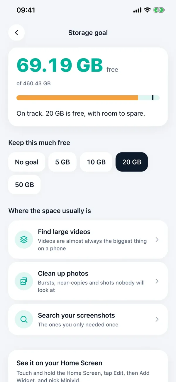 Màn hình Mục tiêu dung lượng của Minivid (giao diện tiếng Anh): còn trống 69,19 GB trên 460,43 GB, đang đạt mục tiêu, các nút giữ trống từ 5 đến 50 GB, và lối tắt tới tìm video nặng, dọn ảnh và tìm ảnh màn hình